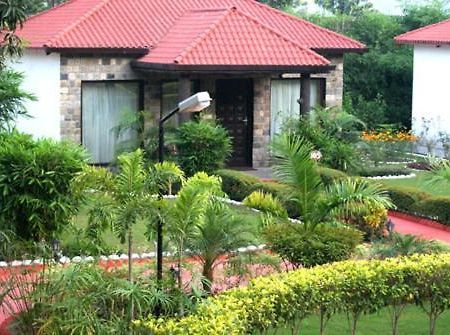 Corbett Leela Vilas Hotel Corbett National Park Ngoại thất bức ảnh